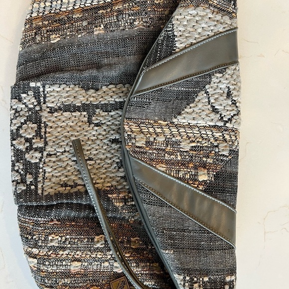 Vintage Annie of California Textile Wristlet Clutch with Hinge Closure - Picture 15 of 16